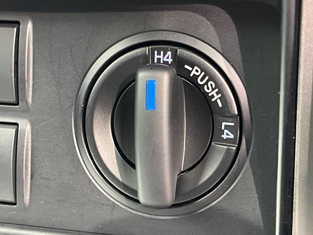 ランドクルーザープラド TX 4WD ディーゼル サンルーフ 9型ナビ バックカメラ トヨタセーフティセンス レーダークルーズ 禁煙車 コーナーセンサー レーンキープ スマートキー LEDヘッド ETC オートマチックハイビーム(31枚目)