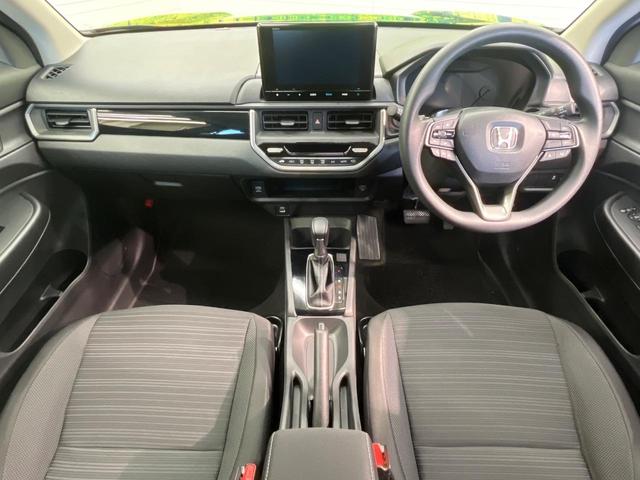 ＷＲ－Ｖ Ｘ　登録済未使用車　８型ナビ　バックカメラ　レーダークルーズ　禁煙車　？コーナーセンサー　レーンキープ　スマートキー　ＬＥＤヘッド　オートマチックハイビーム　車線逸脱警報・誤発進抑制機能　オートライト（2枚目）