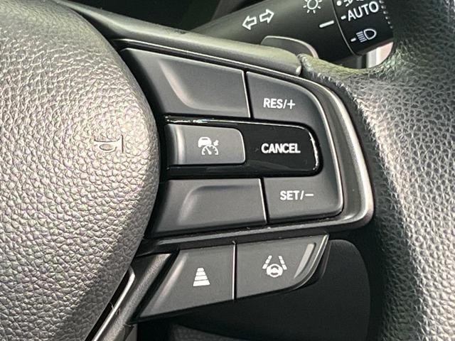 ＷＲ－Ｖ Ｘ　登録済未使用車　８型ナビ　バックカメラ　レーダークルーズ　禁煙車　？コーナーセンサー　レーンキープ　スマートキー　ＬＥＤヘッド　オートマチックハイビーム　車線逸脱警報・誤発進抑制機能　オートライト（5枚目）