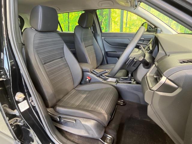 ＷＲ－Ｖ Ｘ　登録済未使用車　８型ナビ　バックカメラ　レーダークルーズ　禁煙車　？コーナーセンサー　レーンキープ　スマートキー　ＬＥＤヘッド　オートマチックハイビーム　車線逸脱警報・誤発進抑制機能　オートライト（8枚目）