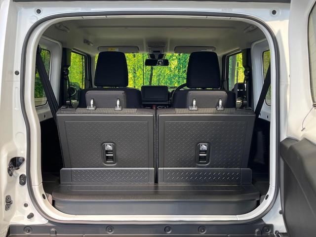 普段のお買い物や通勤、送迎等に十分な荷室スペースを確保しております。セカンドシートを倒すと、大きな荷物の積載も可能です♪