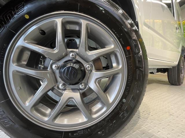 【純正１６インチアルミホイール】外観にマッチした純正アルミホイールを装着しております。各種社外アルミホイールや、スタッドレスタイヤも取扱いしております。是非ご相談ください♪