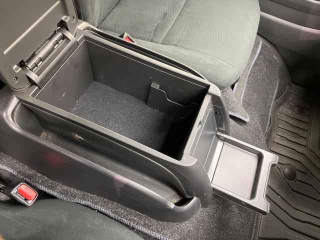 ハイエースバン ロングスーパーGL ターボ ディーゼル バックカメラ 衝突被害軽減システム 禁煙車 スマートキー LEDヘッド ETC2.0 車線逸脱警報 オートライト オートエアコン Bluetooth CD フルセグ LEDフォグ(42枚目)