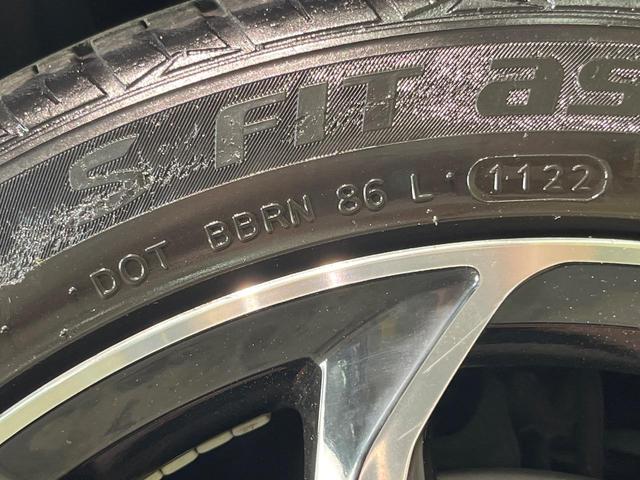 プリウス Ｓツーリングセレクション　フルエアロ　純正９インチナビ　バックカメラ　プリクラッシュセーフティ　レーダークルーズ　禁煙車　シートヒーター　ドラレコ　スマートキー　ＬＥＤヘッド　ＥＴＣ　オートマチックハイビーム　車線逸脱警報（27枚目）