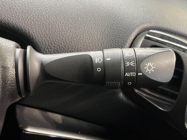 プリウス Ｓツーリングセレクション　フルエアロ　純正９インチナビ　バックカメラ　プリクラッシュセーフティ　レーダークルーズ　禁煙車　シートヒーター　ドラレコ　スマートキー　ＬＥＤヘッド　ＥＴＣ　オートマチックハイビーム　車線逸脱警報（53枚目）