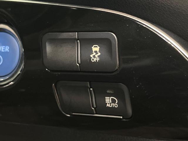 プリウス Ｓツーリングセレクション　フルエアロ　純正９インチナビ　バックカメラ　プリクラッシュセーフティ　レーダークルーズ　禁煙車　シートヒーター　ドラレコ　スマートキー　ＬＥＤヘッド　ＥＴＣ　オートマチックハイビーム　車線逸脱警報（58枚目）