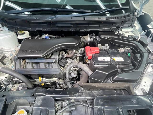 エクストレイル ２０Ｓ　エマージェンシーブレーキパッケージ　４ＷＤ　バックカメラ　衝突被害軽減システム　禁煙車　コーナーセンサー　スマートキー　ＬＥＤヘッド　ビルトインＥＴＣ　純正１７インチアルミ　オートハイビーム　オートライト　デュアルエアコン（18枚目）