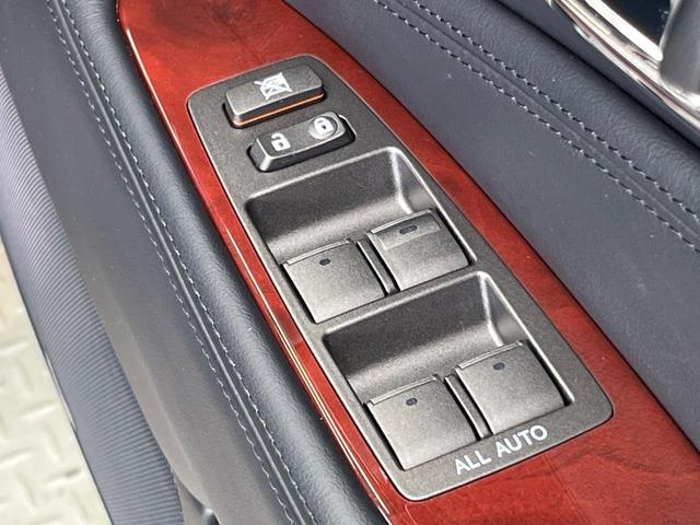ＬＳ ＬＳ６００ｈＬ後席セパレートシートパッケージ　４ＷＤ　サンルーフ　純正ナビ　バックカメラ　マークレビンソン　プリクラッシュセーフティ　レーダークルーズ　禁煙車　本革シート　シートエアコン　パワーシート　コーナーセンサー　スマートキー　ＬＥＤヘッド（47枚目）