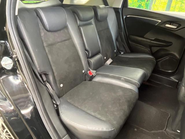 シャトル ハイブリッドＸ　ホンダセンシング　バックカメラ　衝突被害軽減システム　禁煙車　ハーフレザーシート　スマートキー　ＬＥＤヘッド　ビルトインＥＴＣ　車線逸脱警報　オートライト　デュアルエアコン　Ｂｌｕｅｔｏｏｔｈ　ＣＤ　ＤＶＤ再生（10枚目）