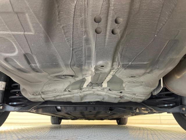 シャトル ハイブリッドＸ　ホンダセンシング　バックカメラ　衝突被害軽減システム　禁煙車　ハーフレザーシート　スマートキー　ＬＥＤヘッド　ビルトインＥＴＣ　車線逸脱警報　オートライト　デュアルエアコン　Ｂｌｕｅｔｏｏｔｈ　ＣＤ　ＤＶＤ再生（20枚目）