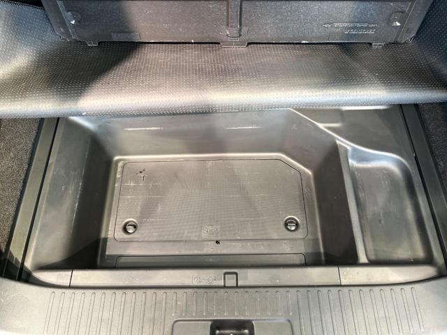 シャトル ハイブリッドＸ　ホンダセンシング　バックカメラ　衝突被害軽減システム　禁煙車　ハーフレザーシート　スマートキー　ＬＥＤヘッド　ビルトインＥＴＣ　車線逸脱警報　オートライト　デュアルエアコン　Ｂｌｕｅｔｏｏｔｈ　ＣＤ　ＤＶＤ再生（43枚目）