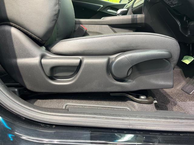 シャトル ハイブリッドＸ　ホンダセンシング　バックカメラ　衝突被害軽減システム　禁煙車　ハーフレザーシート　スマートキー　ＬＥＤヘッド　ビルトインＥＴＣ　車線逸脱警報　オートライト　デュアルエアコン　Ｂｌｕｅｔｏｏｔｈ　ＣＤ　ＤＶＤ再生（45枚目）