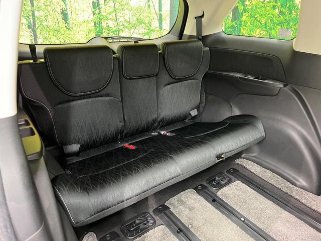 オデッセイハイブリッド ハイブリッドアブソルート・ホンダセンシングＥＸパック　純正ナビ　両側電動ドア　バックカメラ　衝突被害軽減システム　禁煙車　ハーフレザーシート　パワーシート　コーナーセンサー　スマートキー　ＬＥＤヘッド　ビルトインＥＴＣ　純正１７インチアルミ　車線逸脱警報（10枚目）