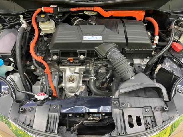 オデッセイハイブリッド ハイブリッドアブソルート・ホンダセンシングＥＸパック　純正ナビ　両側電動ドア　バックカメラ　衝突被害軽減システム　禁煙車　ハーフレザーシート　パワーシート　コーナーセンサー　スマートキー　ＬＥＤヘッド　ビルトインＥＴＣ　純正１７インチアルミ　車線逸脱警報（19枚目）
