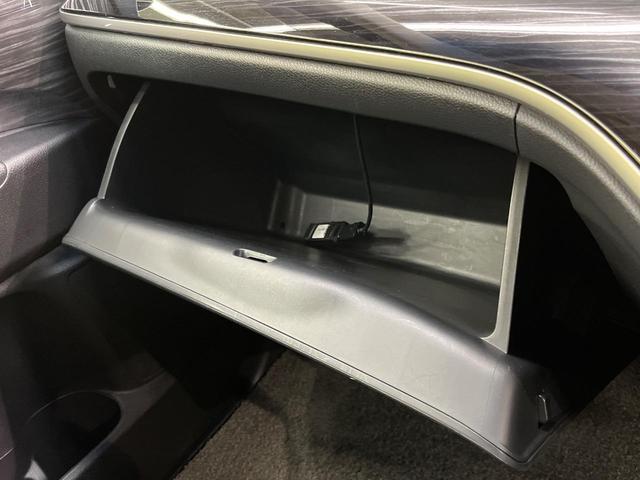 オデッセイハイブリッド ハイブリッドアブソルート・ホンダセンシングＥＸパック　純正ナビ　両側電動ドア　バックカメラ　衝突被害軽減システム　禁煙車　ハーフレザーシート　パワーシート　コーナーセンサー　スマートキー　ＬＥＤヘッド　ビルトインＥＴＣ　純正１７インチアルミ　車線逸脱警報（58枚目）