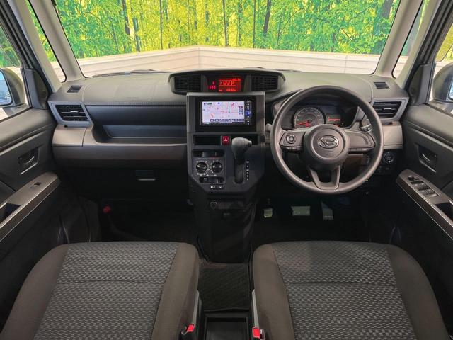 トール Ｘ　純正ナビ　電動スライドドア　バックカメラ　衝突被害軽減システム　禁煙車　コーナーセンサー　スマートキー　ＥＴＣ　オートハイビーム　車線逸脱警報　オートライト　Ｂｌｕｅｔｏｏｔｈ　ＣＤ　ＤＶＤ再生（2枚目）