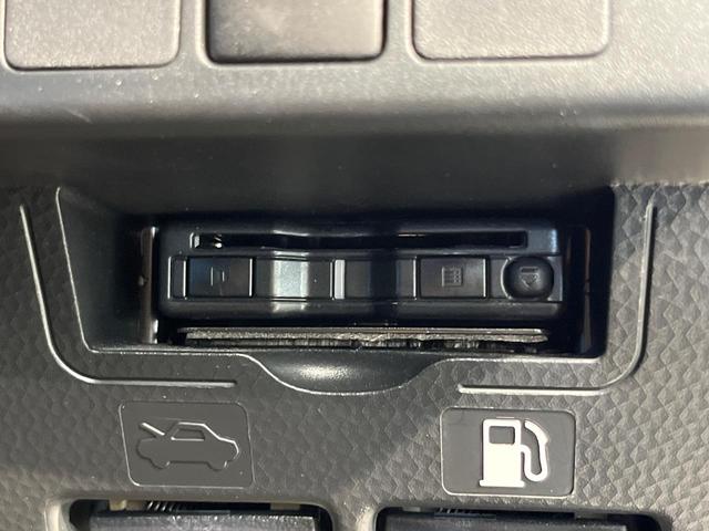 トール Ｘ　純正ナビ　電動スライドドア　バックカメラ　衝突被害軽減システム　禁煙車　コーナーセンサー　スマートキー　ＥＴＣ　オートハイビーム　車線逸脱警報　オートライト　Ｂｌｕｅｔｏｏｔｈ　ＣＤ　ＤＶＤ再生（6枚目）