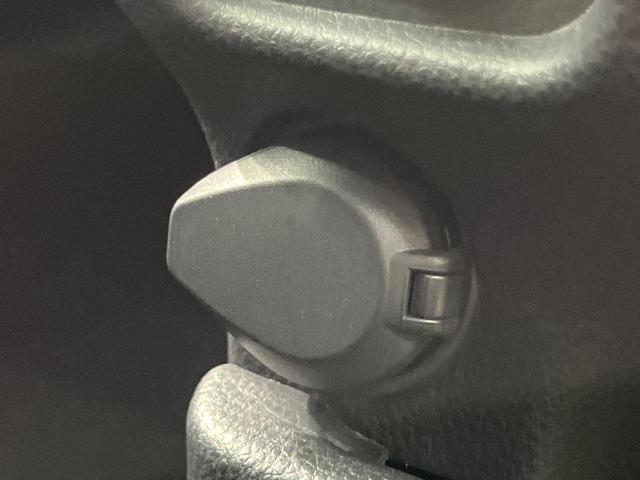 ノア Ｓ－Ｚ　１０型ナビ　両側電動ドア　バックカメラ　衝突被害軽減システム　レーダークルーズ　ハーフレザーシート　コーナーセンサー　スマートキー　ＬＥＤヘッド　ＥＴＣ２．０　純正１７インチアルミ　オートハイビーム（54枚目）