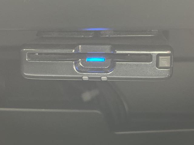 フォレスター スポーツ　純正ナビ　バックカメラ　衝突被害軽減システム　レーダークルーズ　禁煙車　ハーフレザーシート　全席シートヒーター　ドラレコ　コーナーセンサー　スマートキー　ＬＥＤヘッド　ＥＴＣ　純正１８インチアルミ（7枚目）