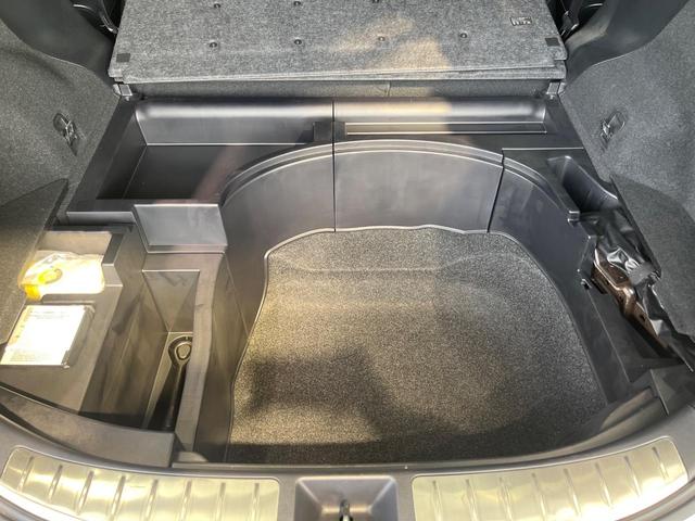 ハリアー プレミアム　バックカメラ　ＪＢＬサウンド　禁煙車　電動リアゲート　ハーフレザーシート　パワーシート　スマートキー　ＬＥＤヘッド　ＥＴＣ　クルコン　純正１８インチアルミ　オートハイビーム　オートライト（40枚目）