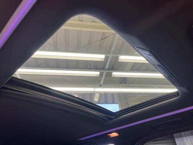 ヴェルファイア ２．５Ｚ　Ａエディション　ゴールデンアイズ　サンルーフ　両側電動ドア　後席モニター　バックカメラ　衝突被害軽減システム　レーダークルーズ　禁煙車　電動リアゲート　ハーフレザーシート　コーナーセンサー　スマートキー　ＨＩＤヘッド　ＥＴＣ２．０（5枚目）