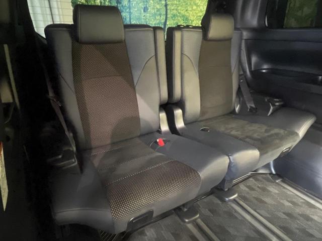 ヴェルファイア ２．５Ｚ　Ａエディション　ゴールデンアイズ　サンルーフ　両側電動ドア　後席モニター　バックカメラ　衝突被害軽減システム　レーダークルーズ　禁煙車　電動リアゲート　ハーフレザーシート　コーナーセンサー　スマートキー　ＨＩＤヘッド　ＥＴＣ２．０（10枚目）