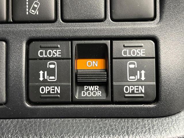 ヴォクシー ハイブリッドＺＳ　煌ＩＩ　両側電動ドア　後席モニター　バックカメラ　衝突被害軽減システム　禁煙車　ドラレコ　コーナーセンサー　スマートキー　ＬＥＤヘッド　ビルトインＥＴＣ　クルコン　純正１６インチアルミ　オートハイビーム（6枚目）