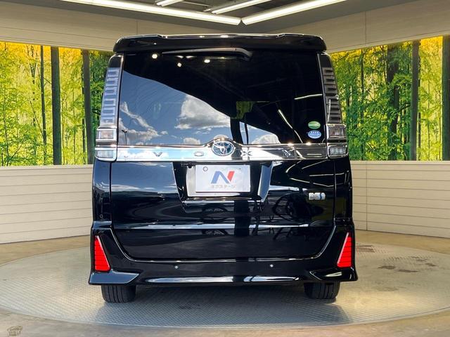 ヴォクシー ハイブリッドＺＳ　煌ＩＩ　両側電動ドア　後席モニター　バックカメラ　衝突被害軽減システム　禁煙車　ドラレコ　コーナーセンサー　スマートキー　ＬＥＤヘッド　ビルトインＥＴＣ　クルコン　純正１６インチアルミ　オートハイビーム（16枚目）