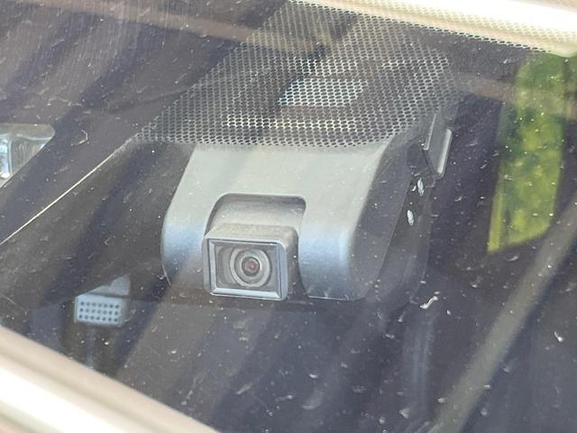 ヴォクシー ハイブリッドＺＳ　煌ＩＩ　両側電動ドア　後席モニター　バックカメラ　衝突被害軽減システム　禁煙車　ドラレコ　コーナーセンサー　スマートキー　ＬＥＤヘッド　ビルトインＥＴＣ　クルコン　純正１６インチアルミ　オートハイビーム（42枚目）