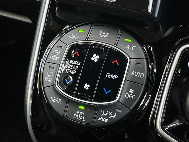 ヴォクシー ハイブリッドＺＳ　煌ＩＩ　両側電動ドア　後席モニター　バックカメラ　衝突被害軽減システム　禁煙車　ドラレコ　コーナーセンサー　スマートキー　ＬＥＤヘッド　ビルトインＥＴＣ　クルコン　純正１６インチアルミ　オートハイビーム（48枚目）