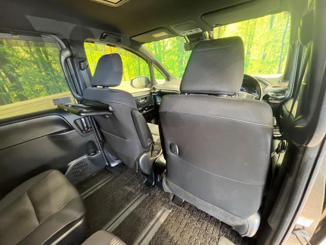 ヴォクシー ハイブリッドＺＳ　煌ＩＩ　両側電動ドア　後席モニター　バックカメラ　衝突被害軽減システム　禁煙車　ドラレコ　コーナーセンサー　スマートキー　ＬＥＤヘッド　ビルトインＥＴＣ　クルコン　純正１６インチアルミ　オートハイビーム（53枚目）