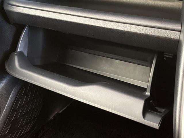 ヴォクシー ハイブリッドＺＳ　煌ＩＩ　両側電動ドア　後席モニター　バックカメラ　衝突被害軽減システム　禁煙車　ドラレコ　コーナーセンサー　スマートキー　ＬＥＤヘッド　ビルトインＥＴＣ　クルコン　純正１６インチアルミ　オートハイビーム（61枚目）