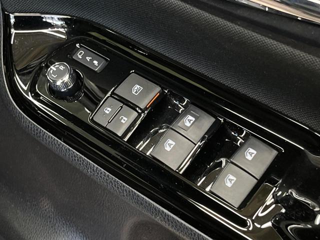 ヴォクシー ハイブリッドＺＳ　煌ＩＩ　両側電動ドア　後席モニター　バックカメラ　衝突被害軽減システム　禁煙車　ドラレコ　コーナーセンサー　スマートキー　ＬＥＤヘッド　ビルトインＥＴＣ　クルコン　純正１６インチアルミ　オートハイビーム（62枚目）