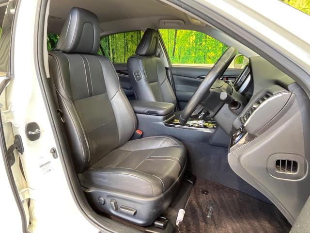 クラウンハイブリッド アスリートＳ　純正８型ナビ　バックカメラ　プリクラッシュセーフティ　レーダークルーズ　禁煙車　レザーシート　シートヒーター　シートエアコン　ドラレコ　コーナーセンサー　レーンキープ　スマートキー　ＬＥＤヘッドランプ（8枚目）