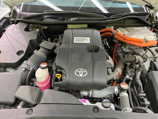 クラウンハイブリッド アスリートＳ　純正８型ナビ　バックカメラ　プリクラッシュセーフティ　レーダークルーズ　禁煙車　レザーシート　シートヒーター　シートエアコン　ドラレコ　コーナーセンサー　レーンキープ　スマートキー　ＬＥＤヘッドランプ（18枚目）