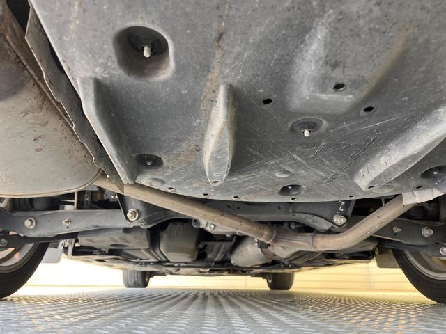 クラウンハイブリッド アスリートＳ　純正８型ナビ　バックカメラ　プリクラッシュセーフティ　レーダークルーズ　禁煙車　レザーシート　シートヒーター　シートエアコン　ドラレコ　コーナーセンサー　レーンキープ　スマートキー　ＬＥＤヘッドランプ（19枚目）