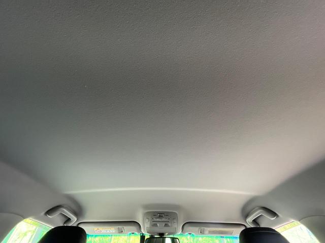 クラウンハイブリッド アスリートＳ　純正８型ナビ　バックカメラ　プリクラッシュセーフティ　レーダークルーズ　禁煙車　レザーシート　シートヒーター　シートエアコン　ドラレコ　コーナーセンサー　レーンキープ　スマートキー　ＬＥＤヘッドランプ（42枚目）