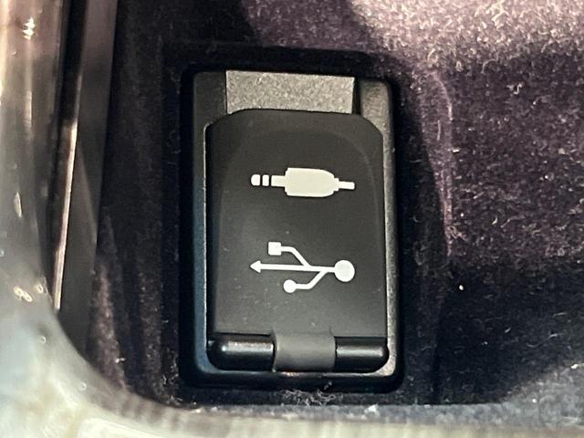 クラウンハイブリッド アスリートＳ　純正８型ナビ　バックカメラ　プリクラッシュセーフティ　レーダークルーズ　禁煙車　レザーシート　シートヒーター　シートエアコン　ドラレコ　コーナーセンサー　レーンキープ　スマートキー　ＬＥＤヘッドランプ（55枚目）