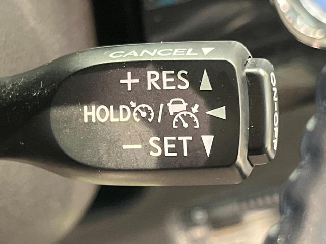 プリウス Ａツーリングセレクション　純正ＳＤナビ　バックカメラ　衝突被害軽減システム　レーダークルーズ　禁煙車　ハーフレザーシート　パワーシート　ドラレコ　コーナーセンサー　スマートキー　ＬＥＤヘッド　ビルトインＥＴＣ（6枚目）