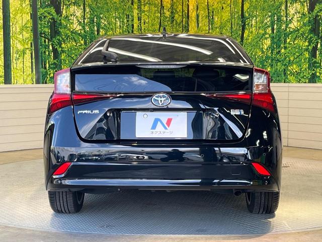 プリウス Ａツーリングセレクション　純正ＳＤナビ　バックカメラ　衝突被害軽減システム　レーダークルーズ　禁煙車　ハーフレザーシート　パワーシート　ドラレコ　コーナーセンサー　スマートキー　ＬＥＤヘッド　ビルトインＥＴＣ（15枚目）