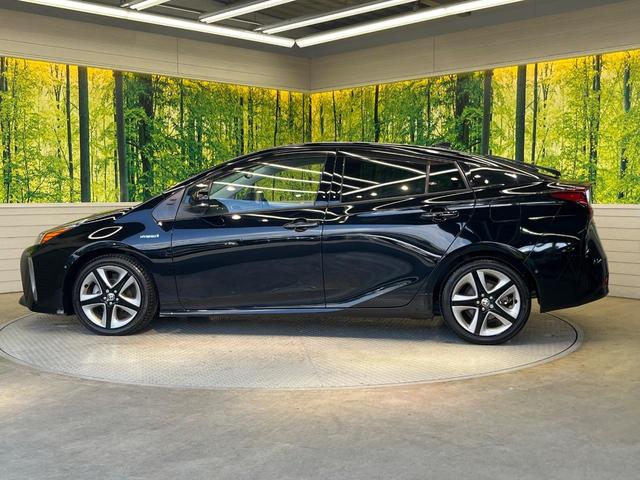 プリウス Ａツーリングセレクション　純正ＳＤナビ　バックカメラ　衝突被害軽減システム　レーダークルーズ　禁煙車　ハーフレザーシート　パワーシート　ドラレコ　コーナーセンサー　スマートキー　ＬＥＤヘッド　ビルトインＥＴＣ（25枚目）