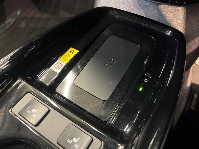 プリウス Ａツーリングセレクション　純正ＳＤナビ　バックカメラ　衝突被害軽減システム　レーダークルーズ　禁煙車　ハーフレザーシート　パワーシート　ドラレコ　コーナーセンサー　スマートキー　ＬＥＤヘッド　ビルトインＥＴＣ（40枚目）