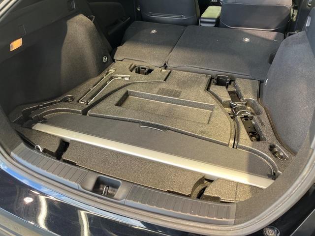 プリウス Ａツーリングセレクション　純正ＳＤナビ　バックカメラ　衝突被害軽減システム　レーダークルーズ　禁煙車　ハーフレザーシート　パワーシート　ドラレコ　コーナーセンサー　スマートキー　ＬＥＤヘッド　ビルトインＥＴＣ（45枚目）