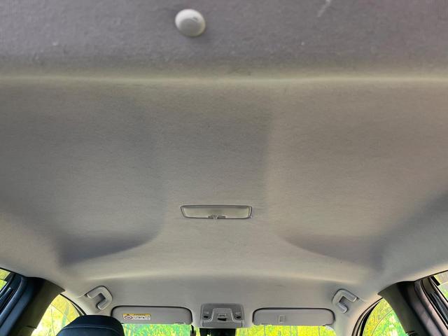 プリウス Ａツーリングセレクション　純正ＳＤナビ　バックカメラ　衝突被害軽減システム　レーダークルーズ　禁煙車　ハーフレザーシート　パワーシート　ドラレコ　コーナーセンサー　スマートキー　ＬＥＤヘッド　ビルトインＥＴＣ（46枚目）