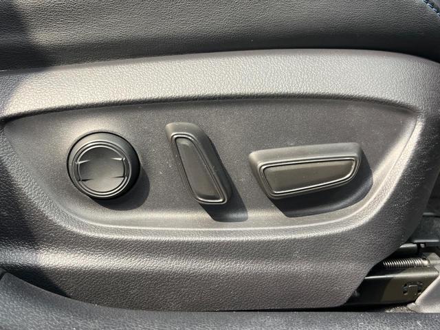 プリウス Ａツーリングセレクション　純正ＳＤナビ　バックカメラ　衝突被害軽減システム　レーダークルーズ　禁煙車　ハーフレザーシート　パワーシート　ドラレコ　コーナーセンサー　スマートキー　ＬＥＤヘッド　ビルトインＥＴＣ（56枚目）