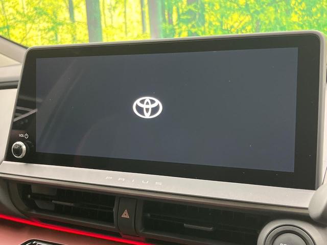 プリウス Ｚ　全周囲カメラ　１００Ｖ電源　衝突被害軽減システム　レーダークルーズ　禁煙車　電動リアゲート　ハーフレザーシート　前席シートエアコン　パワーシート　コーナーセンサー　スマートキー　ＬＥＤヘッド（3枚目）