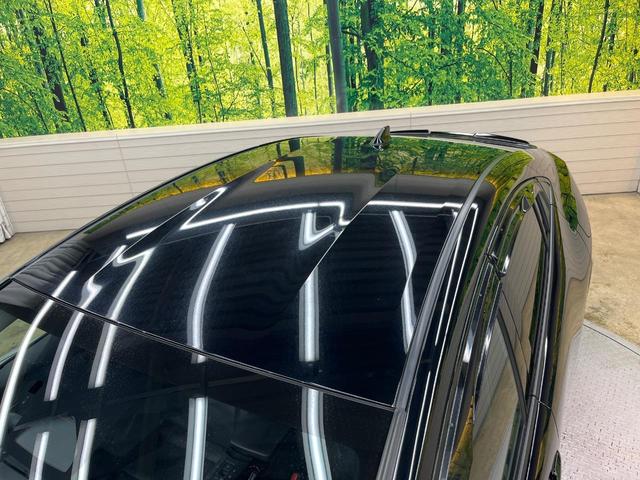 プリウス Ｚ　全周囲カメラ　１００Ｖ電源　衝突被害軽減システム　レーダークルーズ　禁煙車　電動リアゲート　ハーフレザーシート　前席シートエアコン　パワーシート　コーナーセンサー　スマートキー　ＬＥＤヘッド（30枚目）