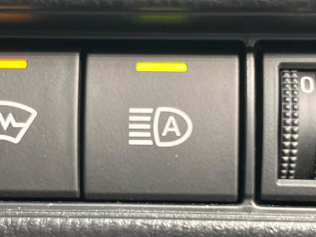 プリウス Ｚ　全周囲カメラ　１００Ｖ電源　衝突被害軽減システム　レーダークルーズ　禁煙車　電動リアゲート　ハーフレザーシート　前席シートエアコン　パワーシート　コーナーセンサー　スマートキー　ＬＥＤヘッド（46枚目）