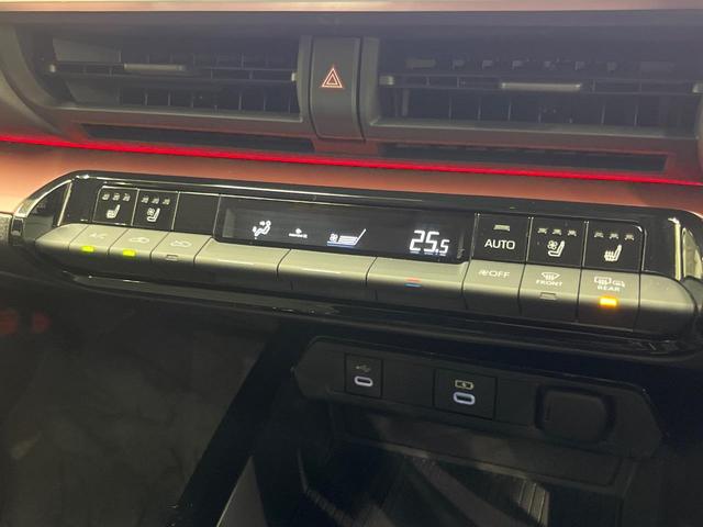 プリウス Ｚ　全周囲カメラ　１００Ｖ電源　衝突被害軽減システム　レーダークルーズ　禁煙車　電動リアゲート　ハーフレザーシート　前席シートエアコン　パワーシート　コーナーセンサー　スマートキー　ＬＥＤヘッド（55枚目）