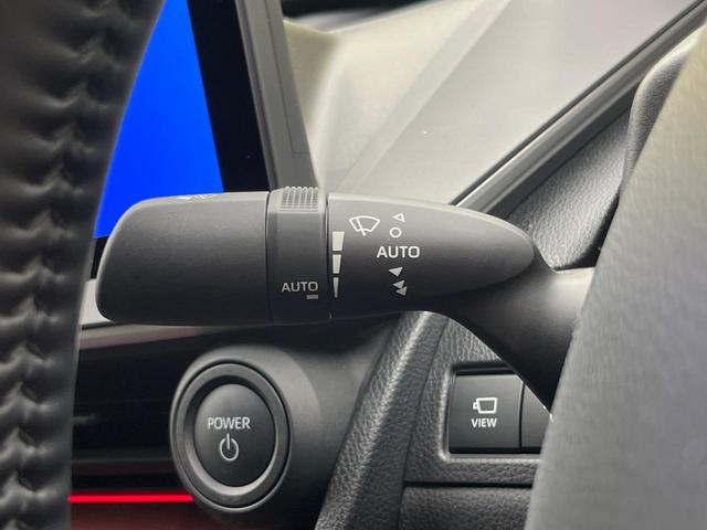 プリウス Ｚ　全周囲カメラ　１００Ｖ電源　衝突被害軽減システム　レーダークルーズ　禁煙車　電動リアゲート　ハーフレザーシート　前席シートエアコン　パワーシート　コーナーセンサー　スマートキー　ＬＥＤヘッド（69枚目）